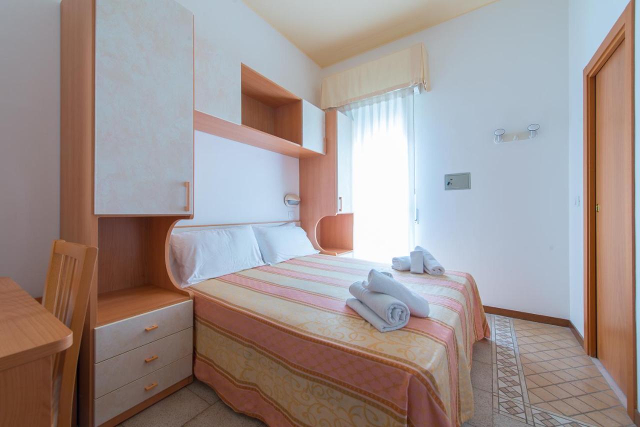Hotel Galassia Rimini Eksteriør billede
