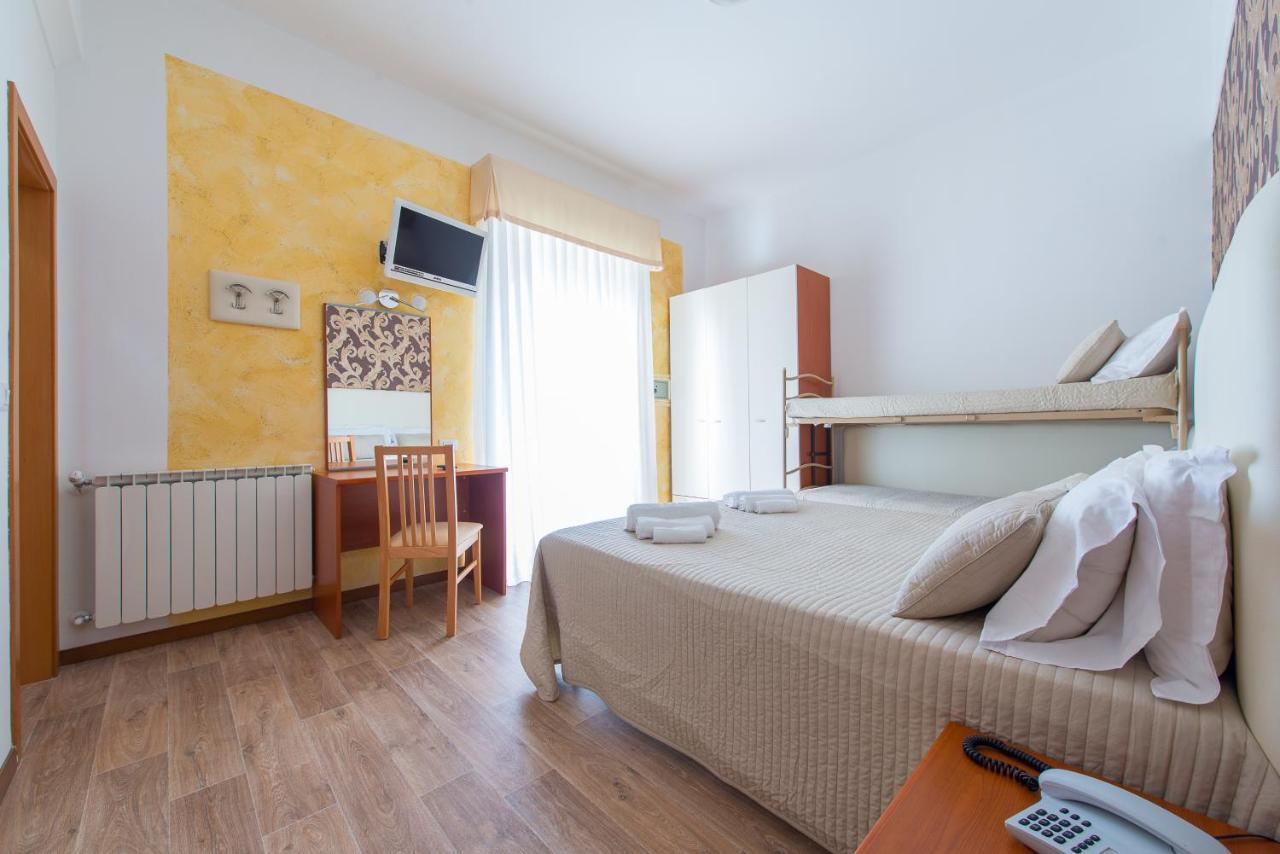 Hotel Galassia Rimini Eksteriør billede
