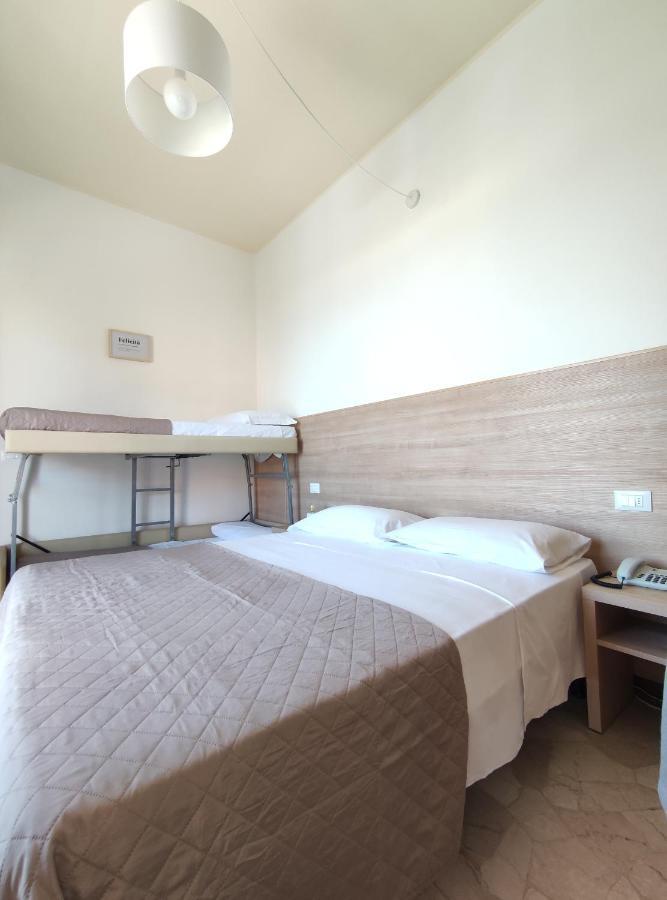 Hotel Galassia Rimini Eksteriør billede