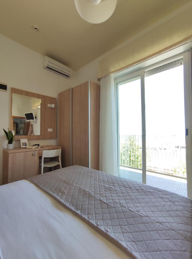 Hotel Galassia Rimini Eksteriør billede