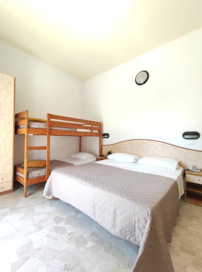 Hotel Galassia Rimini Eksteriør billede