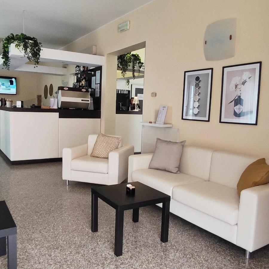 Hotel Galassia Rimini Eksteriør billede
