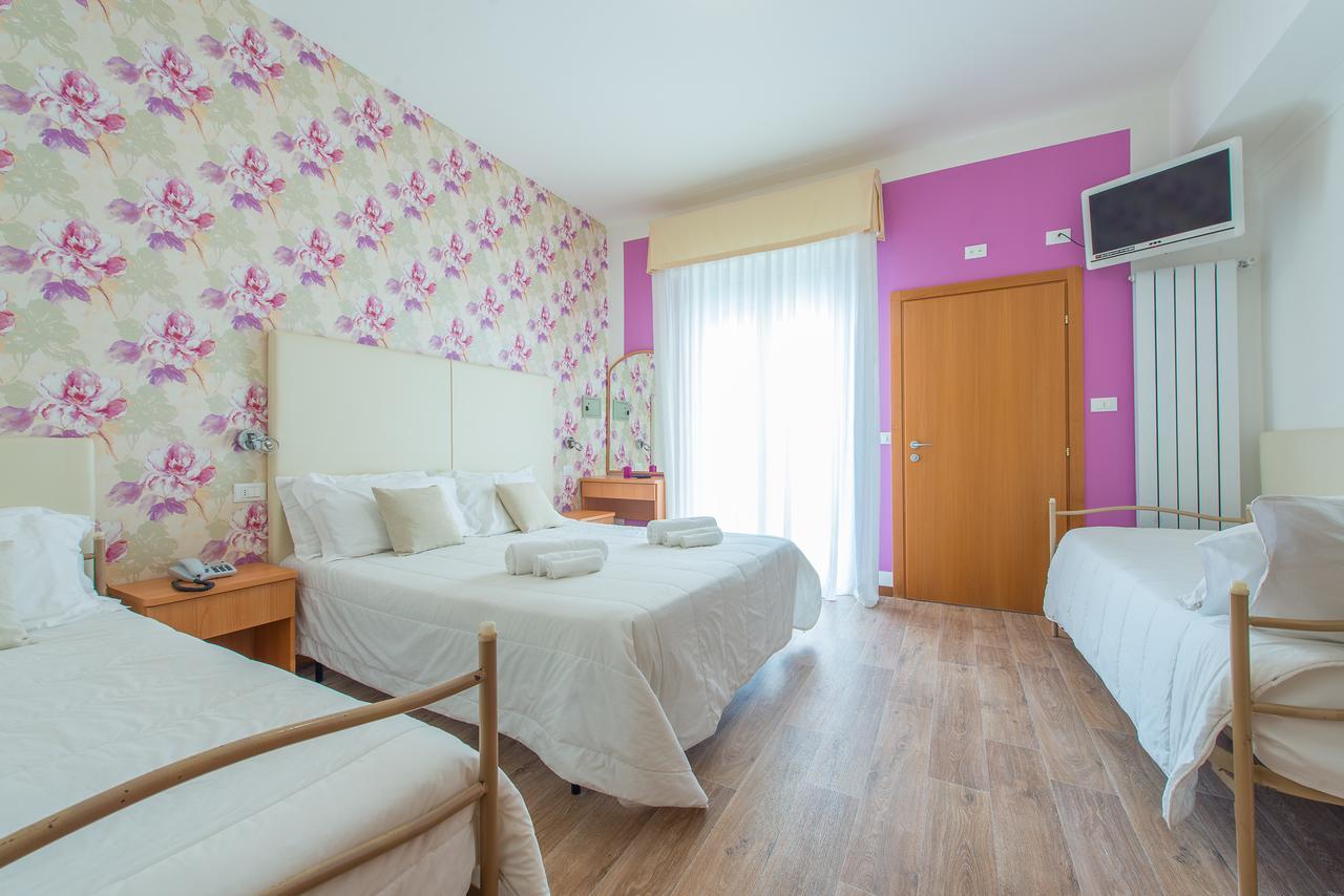 Hotel Galassia Rimini Eksteriør billede