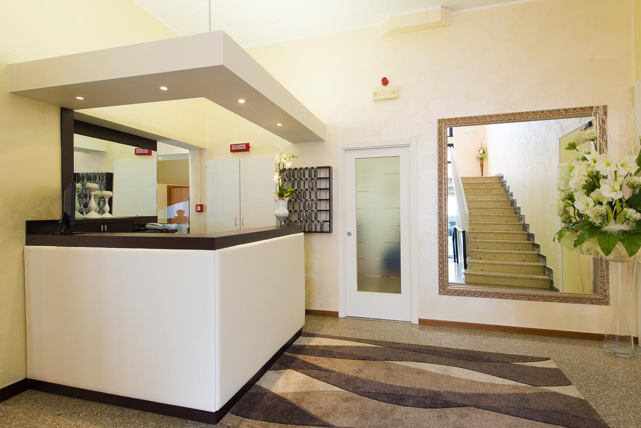 Hotel Galassia Rimini Eksteriør billede